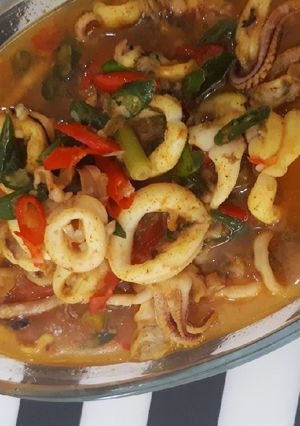 Foto resep Tumis Cumi Bumbu Kuning