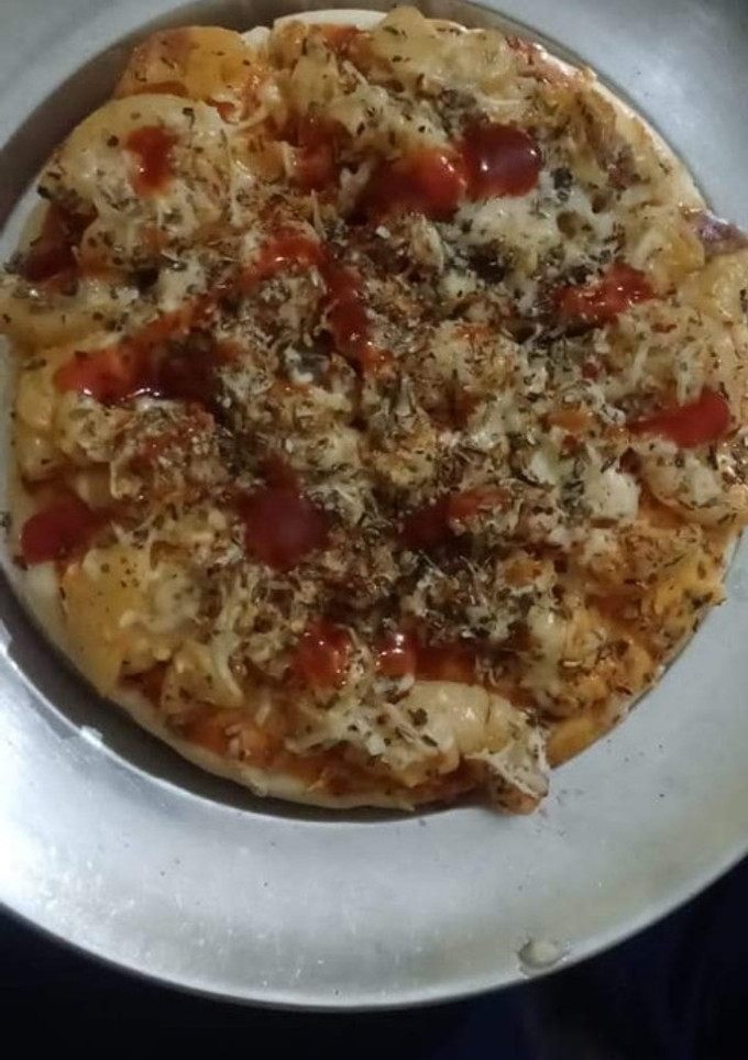 पिज़्ज़ा (pizza recipe in Hindi) रेसिपी मुख्य फोटो