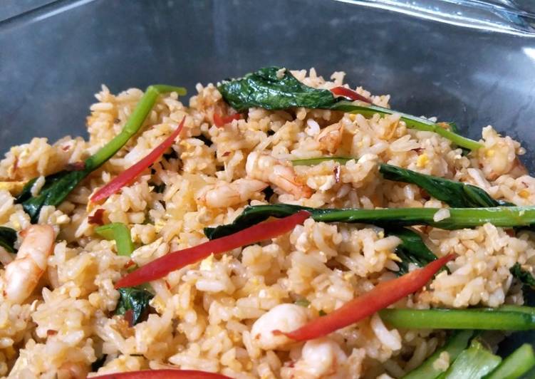 Nasi goreng udang telur