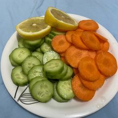 A picture of Carrot cucumbers salad.