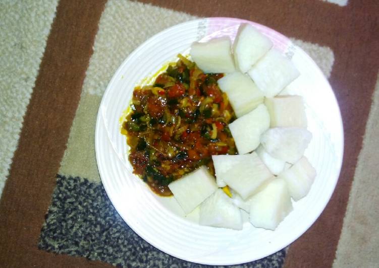 Simple Way to Make Quick Boiled yam &amp;amp; sauce