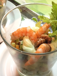 Una foto de Cocina para enamorara: Cóctel de camarones/langostinos (otra versión)