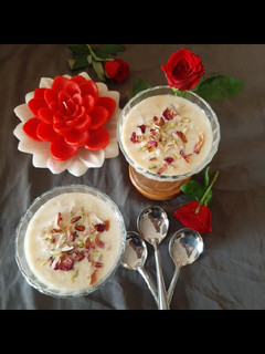 दुधीची खीर (Dudhichi Kheer Recipe In Marathi) रेसिपी चे मुख्य फोटो