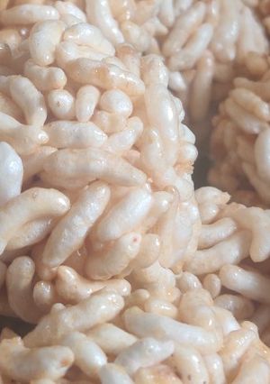 A picture of Murmura ladoo.