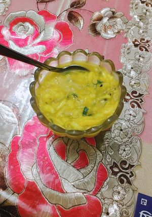 A picture of Mango chutney (sweet and sour).