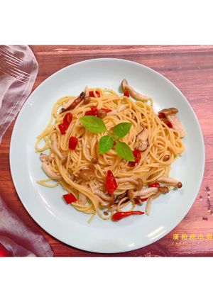 蒜香辣味菇菇義大利麵 的食譜成品照片