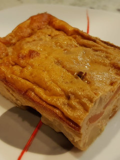 Una foto de Tortilla de patata y zanahoria estofada, receta aprovechamiento