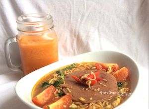 Foto resep Mie Tek Tek / Mie Kuah Pedas (Indomie Goreng Instan)