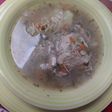 Sopa de pollo con fideos