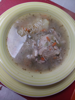 Una foto de Sopa de pollo con fideos