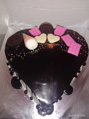 Langkah Gampang Membikin Resep  Kue Ulang Tahun Coklat yang Menggugah Selera, Enak Banget