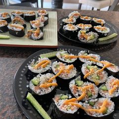 A picture of Salmon Cucumber Sushi.