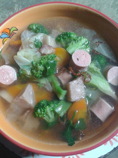 Foto resep Sup brokoli sosis bakso