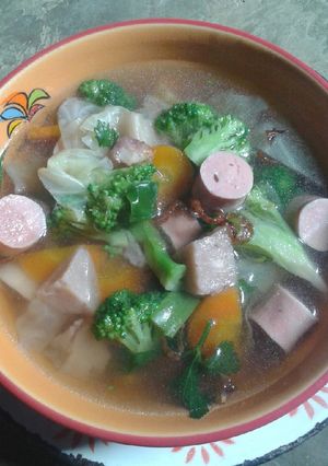 Foto resep Sup brokoli sosis bakso