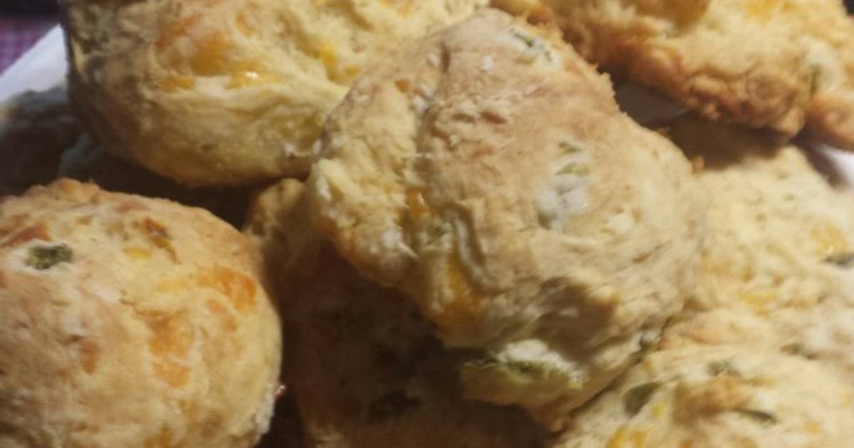 Garlic jalapeño scones with cheese Recipe by Shannon McDonagh Cookpad