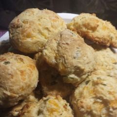 Garlic jalapeño scones with cheese A picture of Garlic jalapeño scones with cheese.
