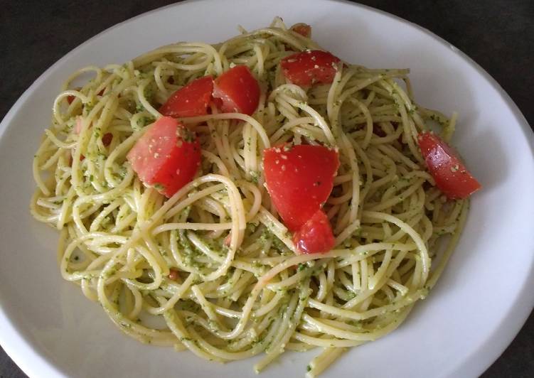 Easiest Way to Make Any-night-of-the-week Pesto Pasta