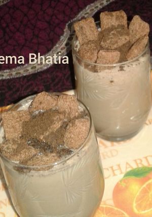 A picture of Cold coffee with Oreo.