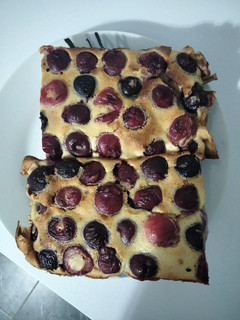 Una foto de Clafoutis de cerezas