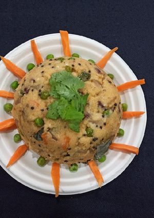 दही उपमा (Dahi Upma recipe in Hindi) रेसिपी मुख्य फोटो