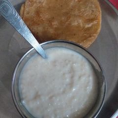 A picture of Kheer poori.