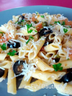 Una foto de Pasta de macarrones a la napolitana