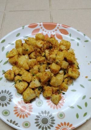 A picture of Leftover Idli masala / Fried Idli.