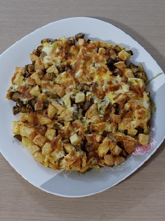 عکسی از دستور سیب زمینی و بادمجان پنیری