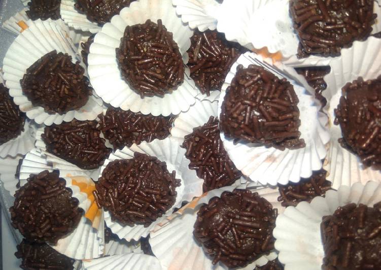 Choco Ball (Bola-Bola Coklat)