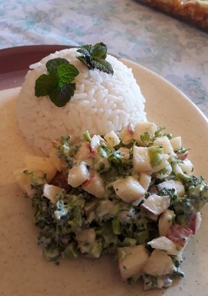 Foto de Salada brócolis com maçã