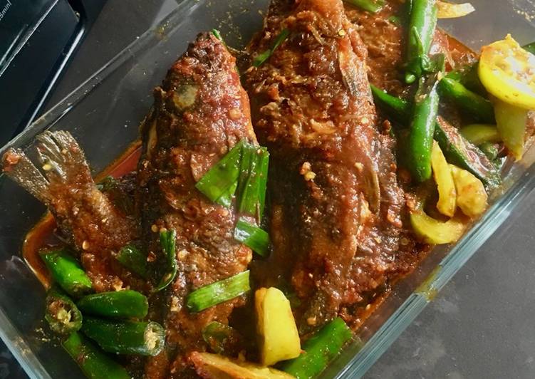 Resep Ikan Pesmol Cabe Ijo 🐟🌶 yang Enak