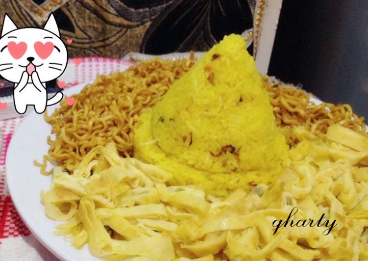 Nasi kuning ricecooker simple
