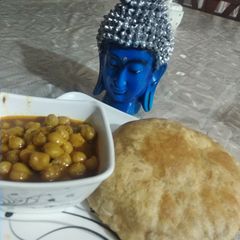 A picture of Poori.