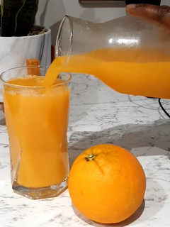 A picture of Fresh Squeezed orange juice.