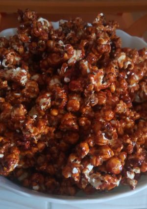 A picture of Caramel Popcorns.