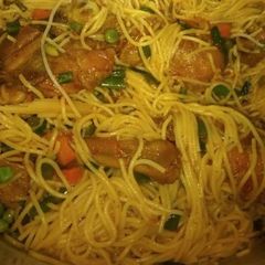 Super gatte with chicken green beans &Caroot A picture of Super gatte with chicken green beans &Caroot.