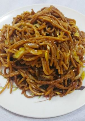 नूडल्स (Noodles recipe in hindi) रेसिपी मुख्य फोटो