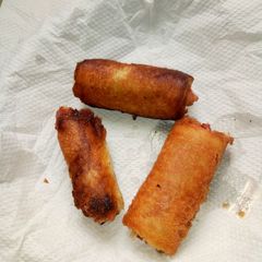 A picture of Bread smokie rolls.