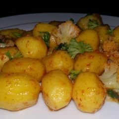 A picture of Spicy potatoes.