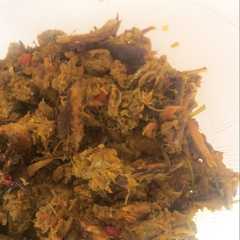 Tongkol Suwir Bumbu Pedas রেসিপির প্রধান ছবি
