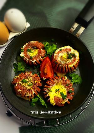 A picture of Sausage Egg Flowers.