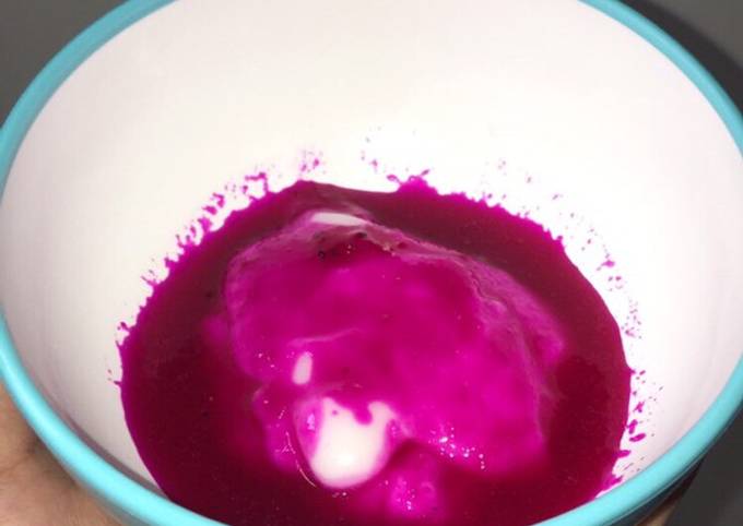 Cara Gampang Menyiapkan Snack 6+ Bubur sumsum saus buah naga yang Bikin Ngiler
