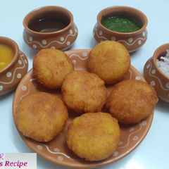 A picture of Ragda patties.
