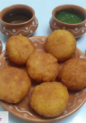 A picture of Ragda patties.