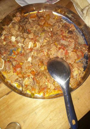 A picture of Wet fried beef.