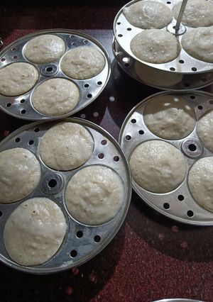 A picture of Idli batter.