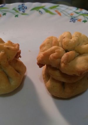 A picture of Peas Potli.