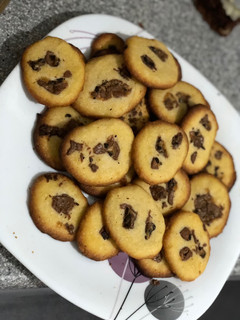 Una foto de Galletas de mantequilla con pepitas de chocolate