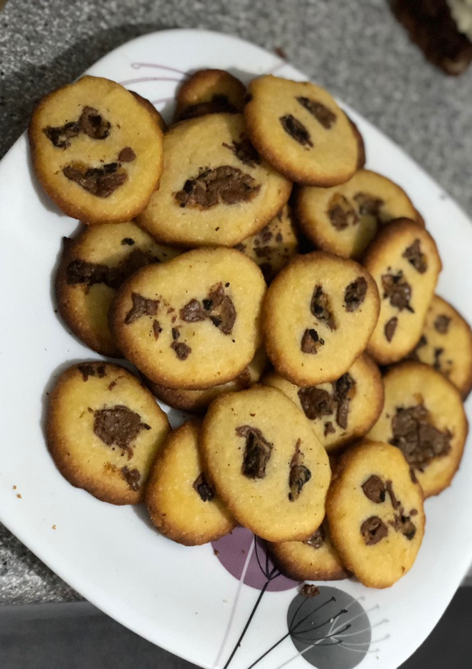 Una foto de Galletas de mantequilla con pepitas de chocolate