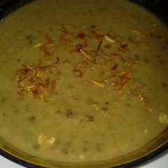 A picture of Kare kacang hijau.